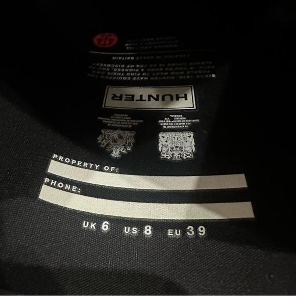 Hunter Women's Original Matte Tour Buckle Strap Rain Boots - Picture 11 of 11